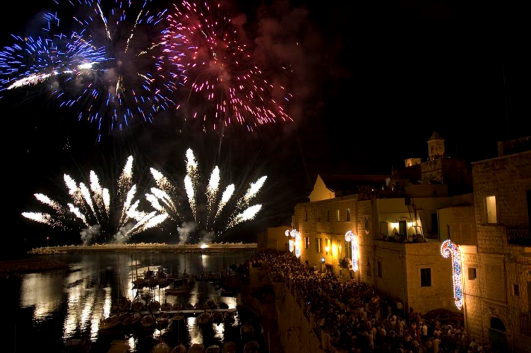 Giovinazzo Festeggia La Madonna Di Corsignano Borderline Com